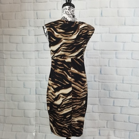 Saint Tropez West size 6 sleeveless dress - Picture 8 of 8